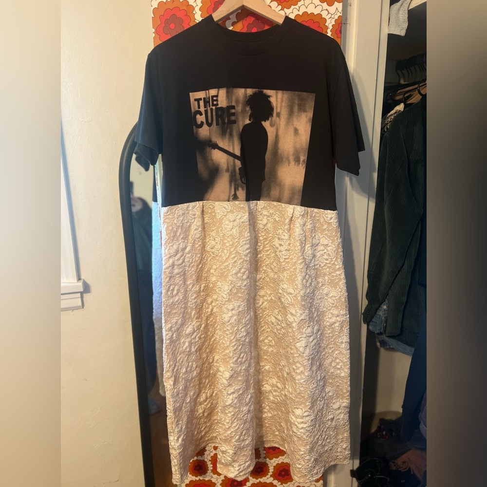 ONE OF A KIND Bunkers Attic band t-shirt dress